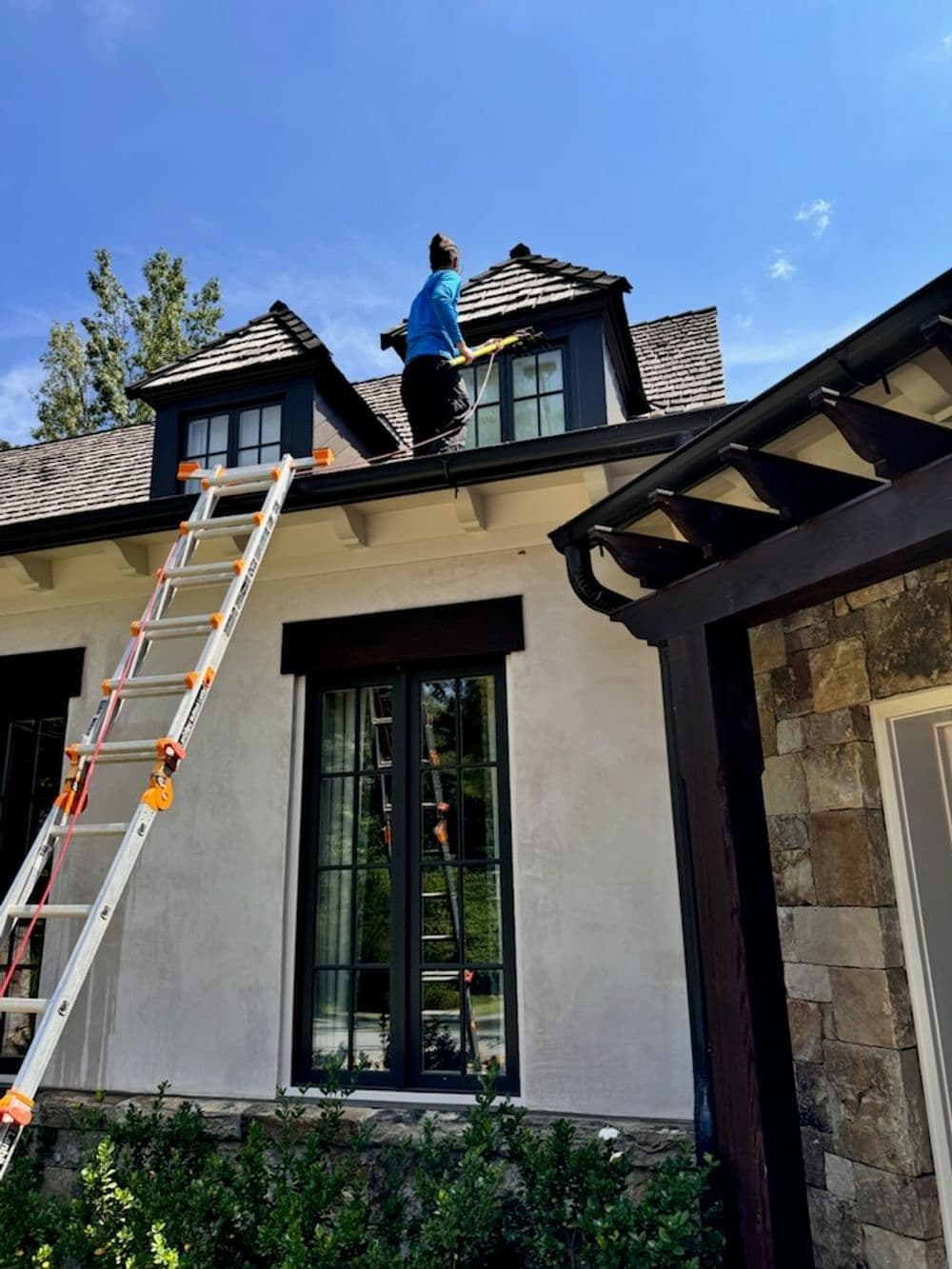 Stefanelli’s Pressure Washing